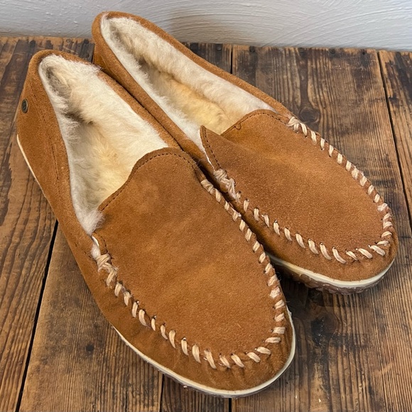 Minnetonka Women’s Size 9 Terese slippers - Picture 2 of 5